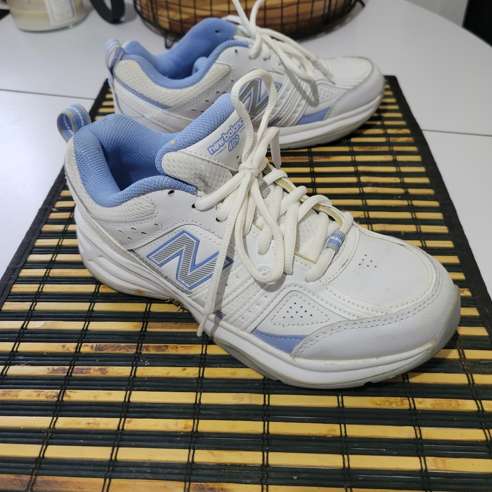 New Balance Women's 409 V3 Casual Comfort Training Shoe 6.5